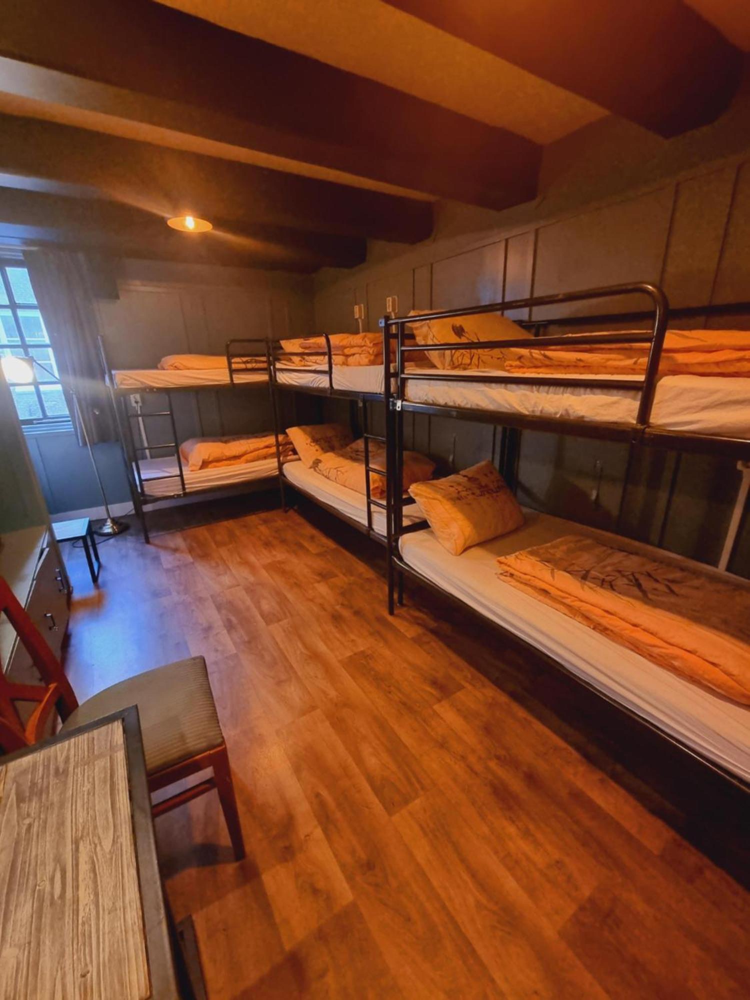 Single Bed 8-Bed Dormitory Room